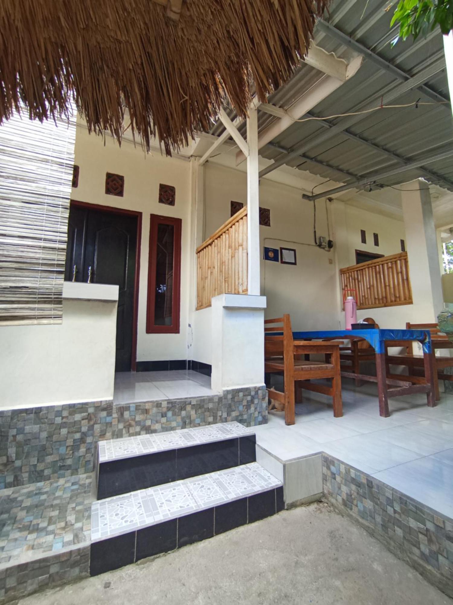 Pedek Homestay Praya Exterior foto