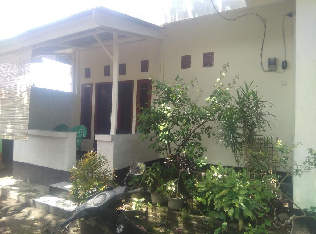 Pedek Homestay Praya Exterior foto