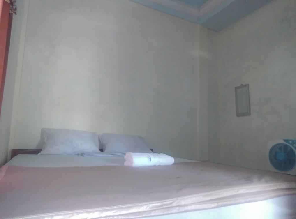 Pedek Homestay Praya Exterior foto